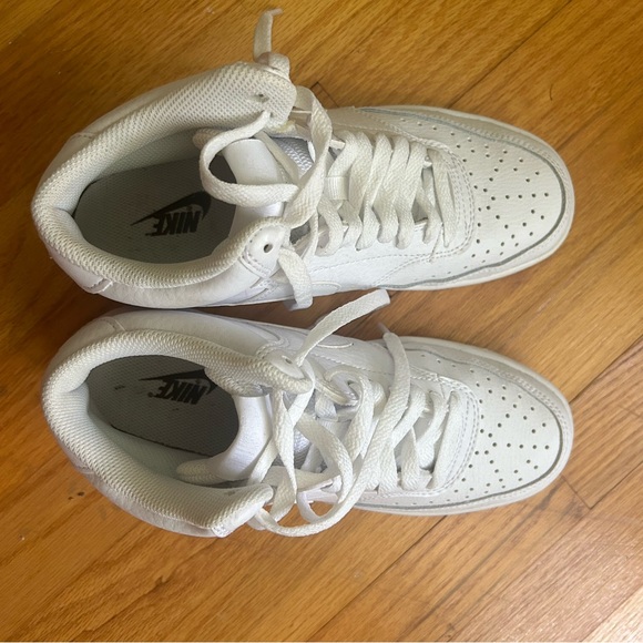 NikeCourt Vision Mid Womens 7 - Picture 6 of 9